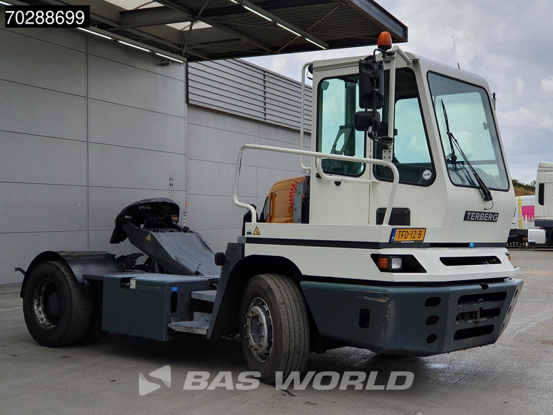 Terberg YT 222 4X2 NL-Truck Big-Axle - Tracteur portuaire: photos 3 Terberg YT 222 4X2 NL-Truck Big-Axle - Tracteur portuaire: photos 3