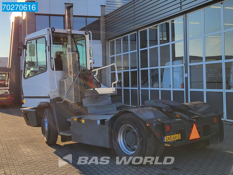 Terberg YT182 4X2 - Tracteur portuaire: photos 5 Terberg YT182 4X2 - Tracteur portuaire: photos 5