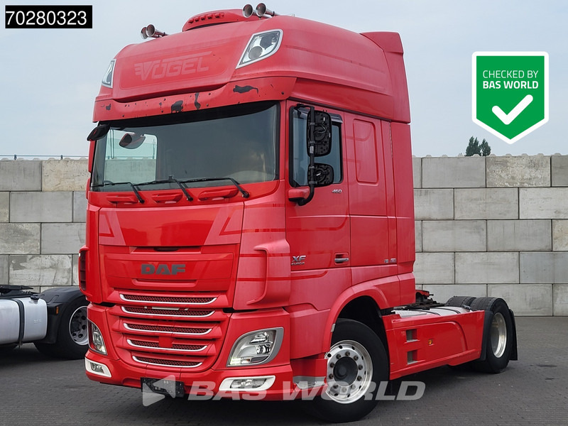 DAF XF 460 4X2 ENGINE PROBLEM! SSC Retarder 2xTanks Standklima ACC Euro 6 - Tracteur routier: photos 1 DAF XF 460 4X2 ENGINE PROBLEM! SSC Retarder 2xTanks Standklima ACC Euro 6 - Tracteur routier: photos 1