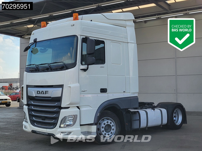 DAF XF 480 4X2 ENGINE PROBLEM! SC Mega ACC Standklima Euro 6 - Tracteur routier: photos 1 DAF XF 480 4X2 ENGINE PROBLEM! SC Mega ACC Standklima Euro 6 - Tracteur routier: photos 1