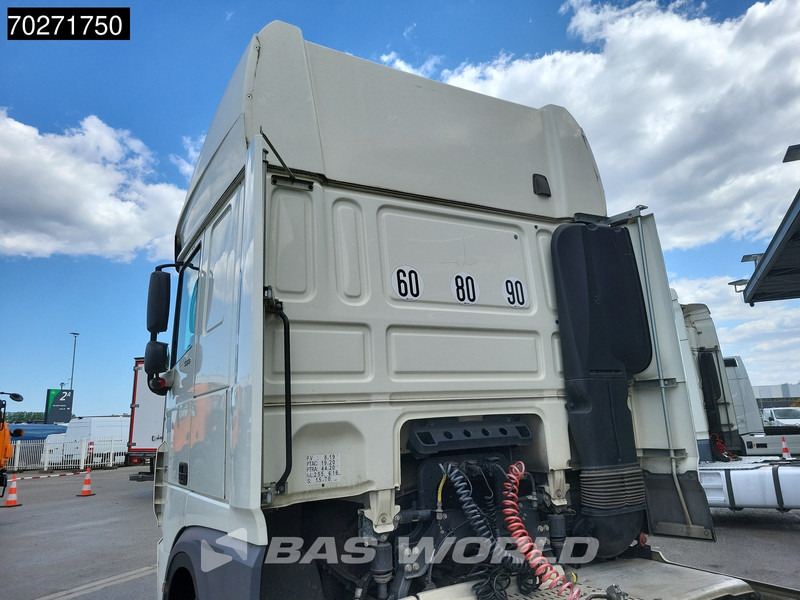 DAF XF 530 4X2 BROKEN ENGINE! Retarder Standklima ACC Euro 6 - Tracteur routier: photos 5 DAF XF 530 4X2 BROKEN ENGINE! Retarder Standklima ACC Euro 6 - Tracteur routier: photos 5
