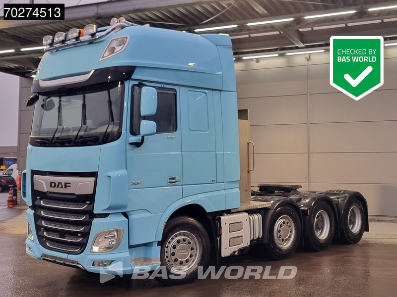DAF XF 530 XF 8X4 Big-Axle Lift+lenkachse Retarder PTO Hydraulik StandKlima ACC LED Euro 6 - Tracteur routier: photos 1 DAF XF 530 XF 8X4 Big-Axle Lift+lenkachse Retarder PTO Hydraulik StandKlima ACC LED Euro 6 - Tracteur routier: photos 1