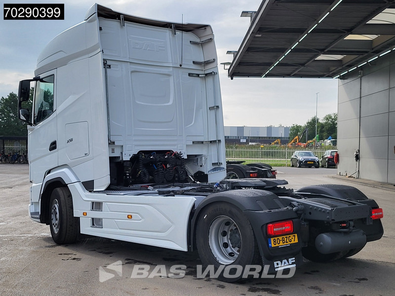 DAF XG 530 4X2 NL-Truck Retarder Hydraulik 2xTanks Standklima - Tracteur routier: photos 2 DAF XG 530 4X2 NL-Truck Retarder Hydraulik 2xTanks Standklima - Tracteur routier: photos 2
