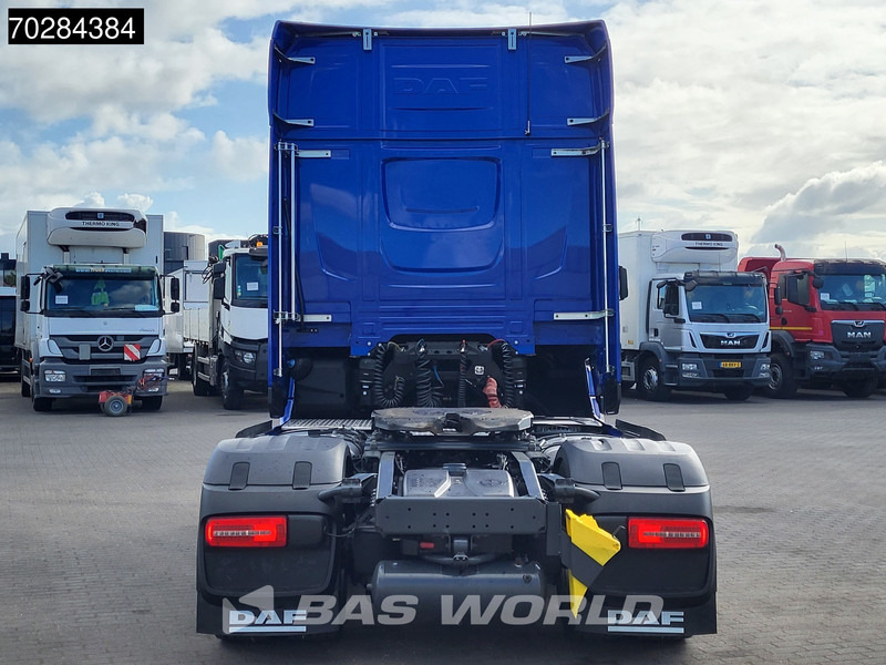 DAF XG+ 530 XG+ 4X2 Retarder 2x Tanks Alcoa's Standklima ACC - Tracteur routier: photos 3 DAF XG+ 530 XG+ 4X2 Retarder 2x Tanks Alcoa's Standklima ACC - Tracteur routier: photos 3