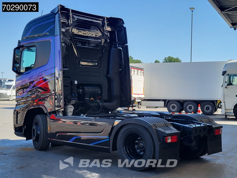 Ford F-Max 500 4X2 NEW! 3 years warr. 2xTanks Xenon Navi ACC Euro 6 - Tracteur routier: photos 2 Ford F-Max 500 4X2 NEW! 3 years warr. 2xTanks Xenon Navi ACC Euro 6 - Tracteur routier: photos 2