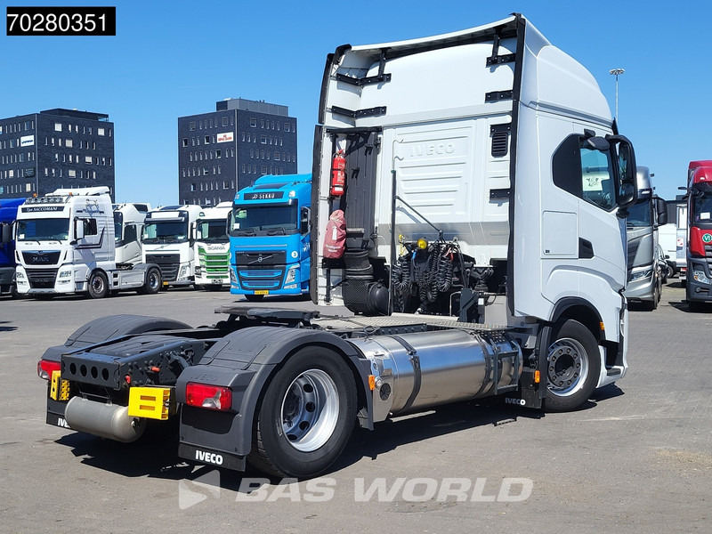 Iveco S-Way 460 4X2 LNG Retarder 2x Tanks Standklima LED Navi - Tracteur routier: photos 5 Iveco S-Way 460 4X2 LNG Retarder 2x Tanks Standklima LED Navi - Tracteur routier: photos 5
