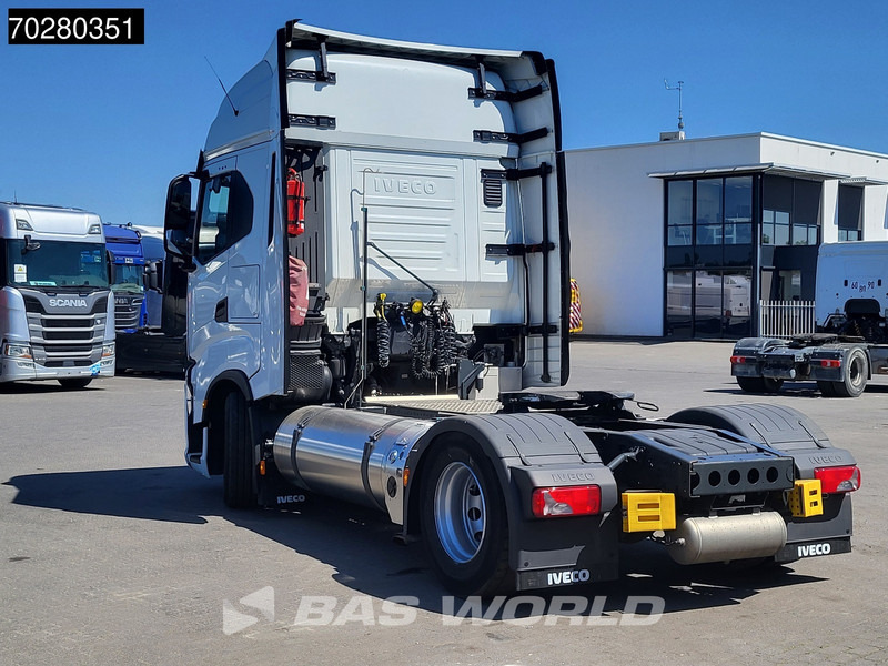 Iveco S-Way 460 4X2 LNG Retarder 2x Tanks Standklima LED Navi - Tracteur routier: photos 2 Iveco S-Way 460 4X2 LNG Retarder 2x Tanks Standklima LED Navi - Tracteur routier: photos 2