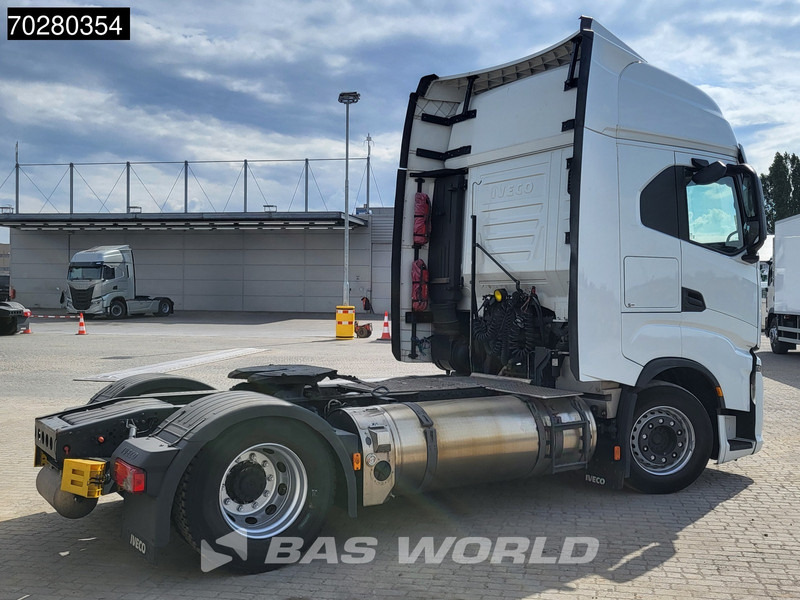 Iveco S-Way 460 4X2 LNG Retarder 2x Tanks Standklima - Tracteur routier: photos 5 Iveco S-Way 460 4X2 LNG Retarder 2x Tanks Standklima - Tracteur routier: photos 5