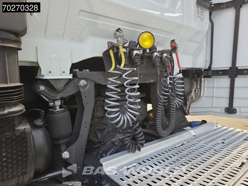 Iveco S-Way 490 4X2 Full-Air! 2x Tanks LED - Tracteur routier: photos 3 Iveco S-Way 490 4X2 Full-Air! 2x Tanks LED - Tracteur routier: photos 3