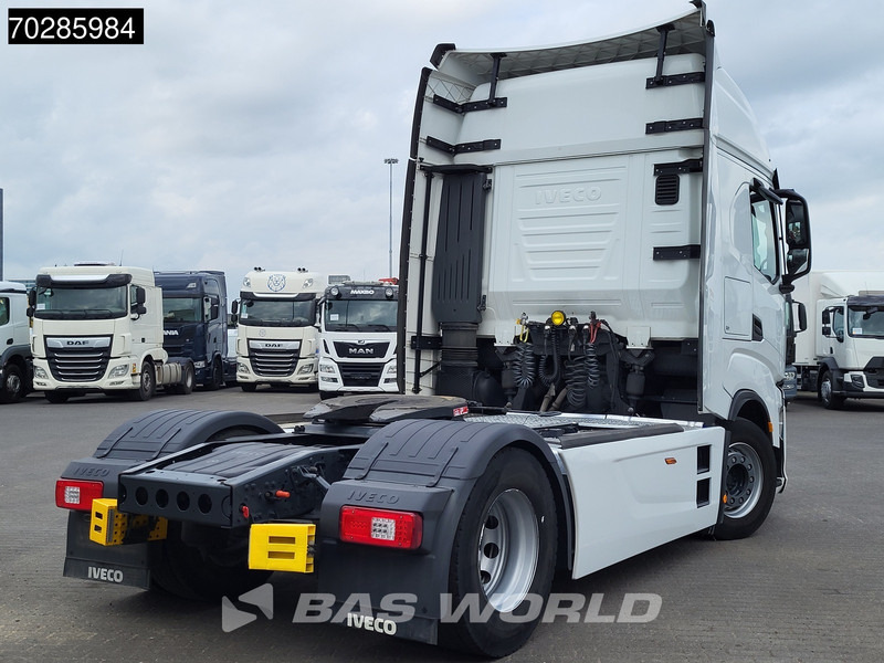 Iveco S-Way 490 4X2 Retarder Standklima 2xTanks Navi ACC LED Euro 6 - Tracteur routier: photos 5 Iveco S-Way 490 4X2 Retarder Standklima 2xTanks Navi ACC LED Euro 6 - Tracteur routier: photos 5