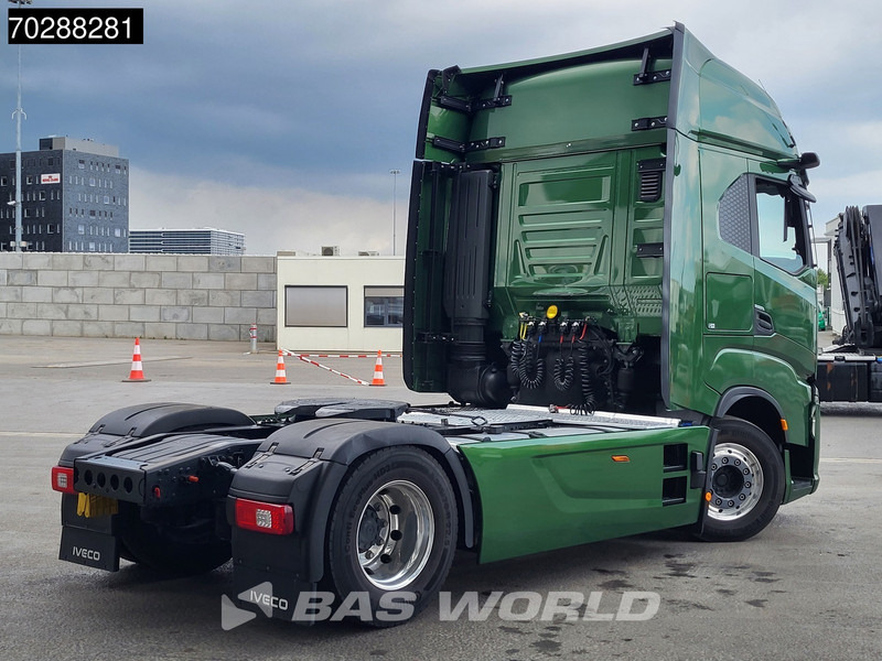 Iveco S-Way 500 4X2 2024! 2x Tanks Standklima Alcoa's ACC Euro 6 - Tracteur routier: photos 5 Iveco S-Way 500 4X2 2024! 2x Tanks Standklima Alcoa's ACC Euro 6 - Tracteur routier: photos 5