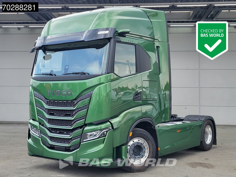 Iveco S-Way 500 4X2 2024! 2x Tanks Standklima Alcoa's ACC Euro 6 - Tracteur routier: photos 1 Iveco S-Way 500 4X2 2024! 2x Tanks Standklima Alcoa's ACC Euro 6 - Tracteur routier: photos 1