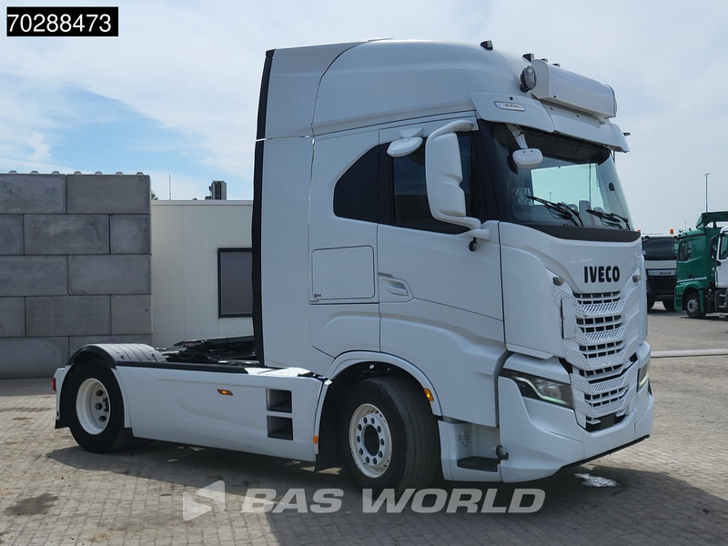 Iveco S-Way 510 S-Way 4X2 Full-Air 2xTanks Retarder Standklima Navi ACC LED Euro 6 - Tracteur routier: photos 3 Iveco S-Way 510 S-Way 4X2 Full-Air 2xTanks Retarder Standklima Navi ACC LED Euro 6 - Tracteur routier: photos 3