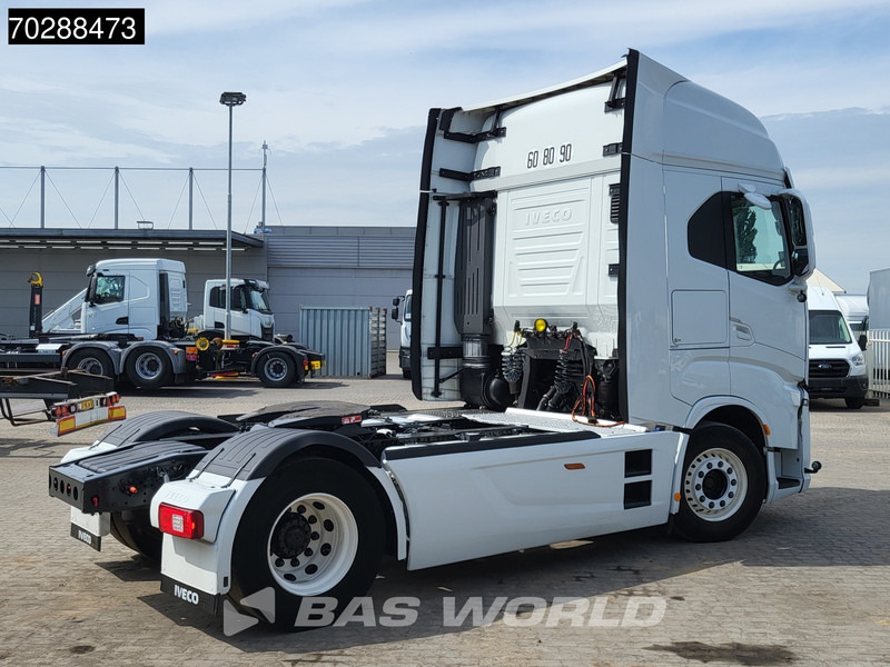 Iveco S-Way 510 S-Way 4X2 Full-Air 2xTanks Retarder Standklima Navi ACC LED Euro 6 - Tracteur routier: photos 5 Iveco S-Way 510 S-Way 4X2 Full-Air 2xTanks Retarder Standklima Navi ACC LED Euro 6 - Tracteur routier: photos 5
