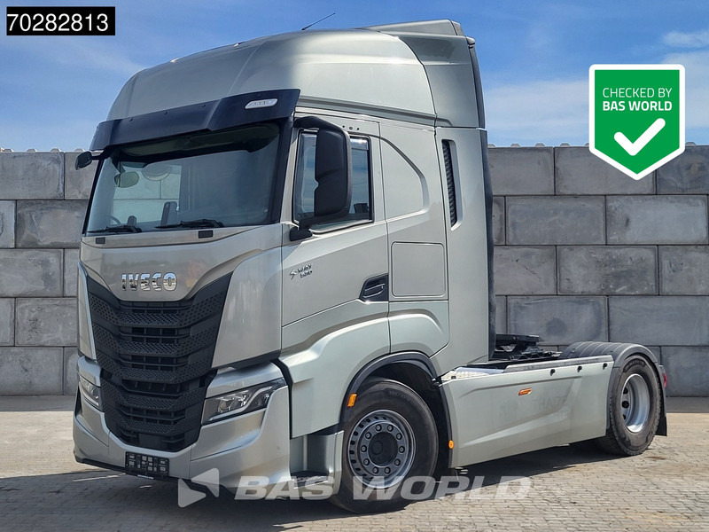Iveco S-Way 530 4X2 Retarder Standklima LED Navi - Tracteur routier: photos 1 Iveco S-Way 530 4X2 Retarder Standklima LED Navi - Tracteur routier: photos 1
