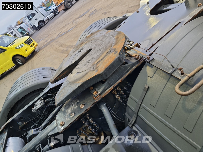 Tracteur routier Iveco S-Way 570 6X4: photos 13