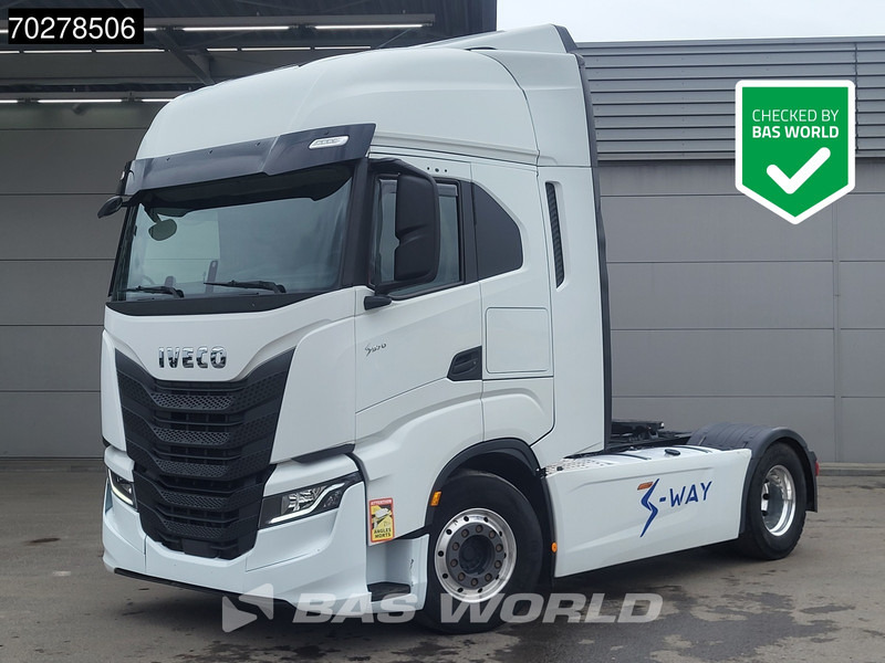 Iveco S-Way 570 S-Way 4X2 Retarder 2x Tanks Standklima Navi Alcoa's - Tracteur routier: photos 1 Iveco S-Way 570 S-Way 4X2 Retarder 2x Tanks Standklima Navi Alcoa's - Tracteur routier: photos 1