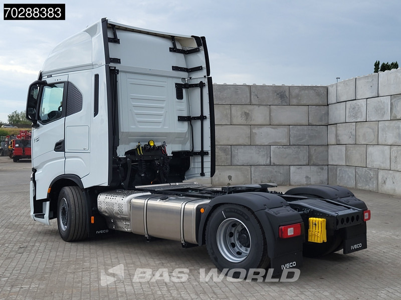 Iveco S-Way 580 4X2 2x Tanks ACC Standklima - Tracteur routier: photos 2 Iveco S-Way 580 4X2 2x Tanks ACC Standklima - Tracteur routier: photos 2