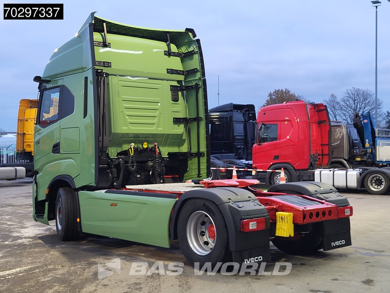 Iveco S-Way 580 4X2 NEW! LED Standklima ACC Navi Euro 6 - Tracteur routier: photos 2 Iveco S-Way 580 4X2 NEW! LED Standklima ACC Navi Euro 6 - Tracteur routier: photos 2