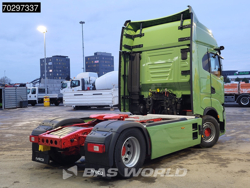 Iveco S-Way 580 4X2 NEW! LED Standklima ACC Navi Euro 6 - Tracteur routier: photos 5 Iveco S-Way 580 4X2 NEW! LED Standklima ACC Navi Euro 6 - Tracteur routier: photos 5