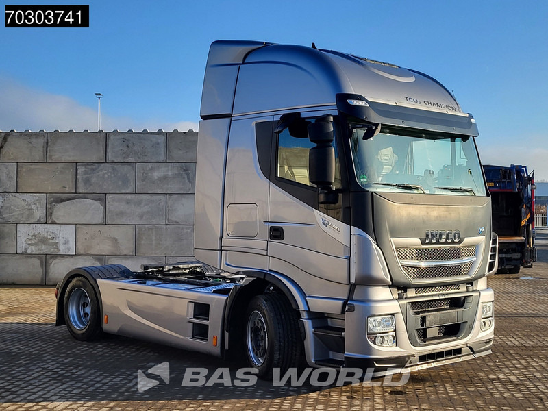 Iveco Stralis XP 480 4X2 Low Mileage! Retarder 2xTanks - Tracteur routier: photos 3 Iveco Stralis XP 480 4X2 Low Mileage! Retarder 2xTanks - Tracteur routier: photos 3