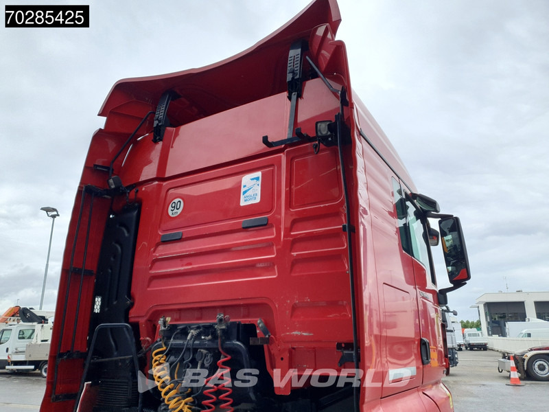 MAN TGX 18.460 4X2 XLX 2x Tanks - Tracteur routier: photos 5 MAN TGX 18.460 4X2 XLX 2x Tanks - Tracteur routier: photos 5