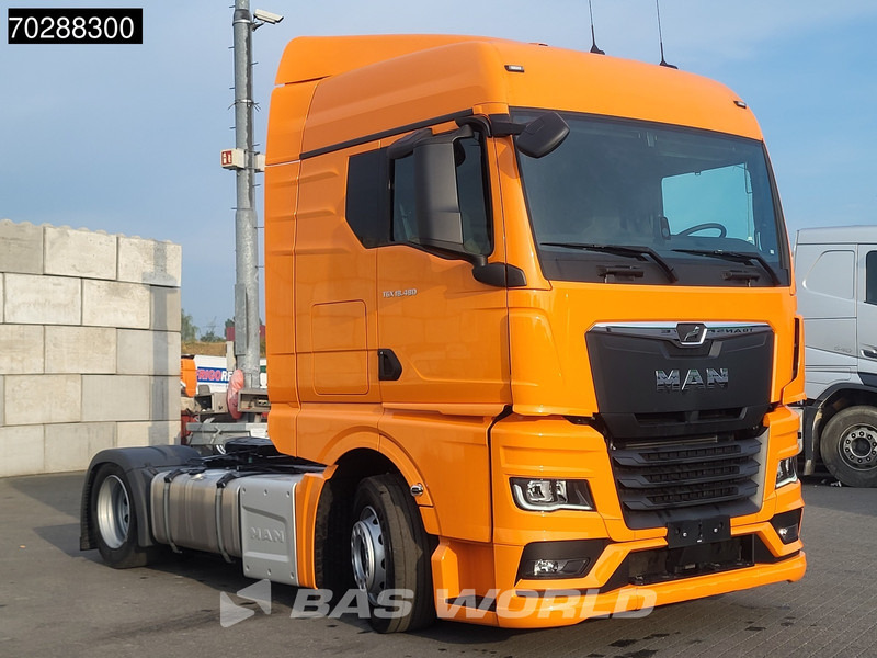 MAN TGX 18.480 4X2 NEW! Mega GM Retarder 2x Tanks Euro 6 - Tracteur routier: photos 3 MAN TGX 18.480 4X2 NEW! Mega GM Retarder 2x Tanks Euro 6 - Tracteur routier: photos 3