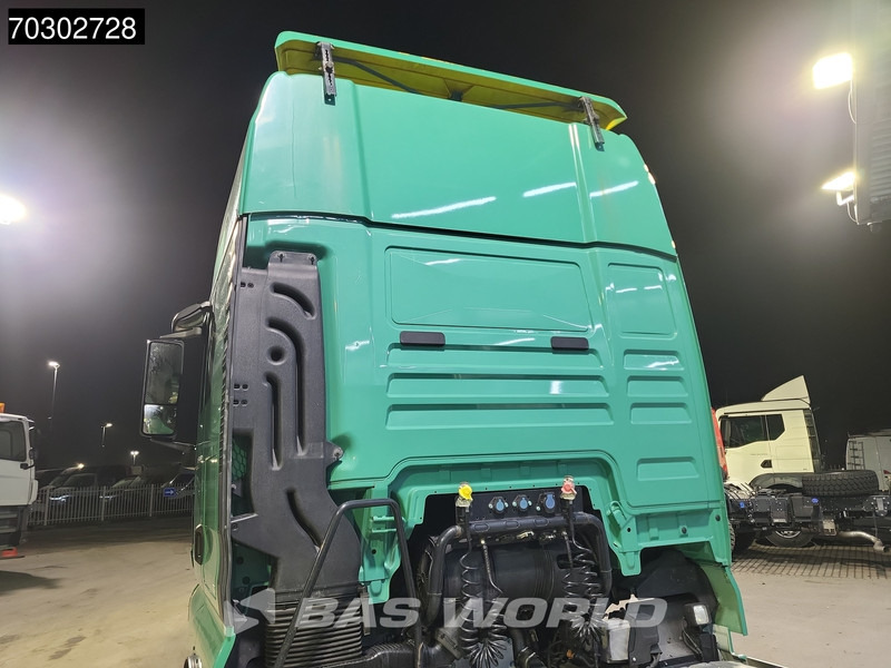 MAN TGX 18.500 4X2 Mega XXL Retarder 2xTanks ACC Euro 6 - Tracteur routier: photos 3 MAN TGX 18.500 4X2 Mega XXL Retarder 2xTanks ACC Euro 6 - Tracteur routier: photos 3