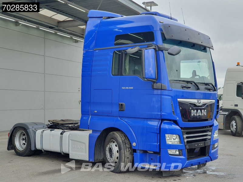 MAN TGX 18.500 4X2 XXL Mega Retarder 2xTanks Standklima Navi ACC Euro 6 - Tracteur routier: photos 3 MAN TGX 18.500 4X2 XXL Mega Retarder 2xTanks Standklima Navi ACC Euro 6 - Tracteur routier: photos 3