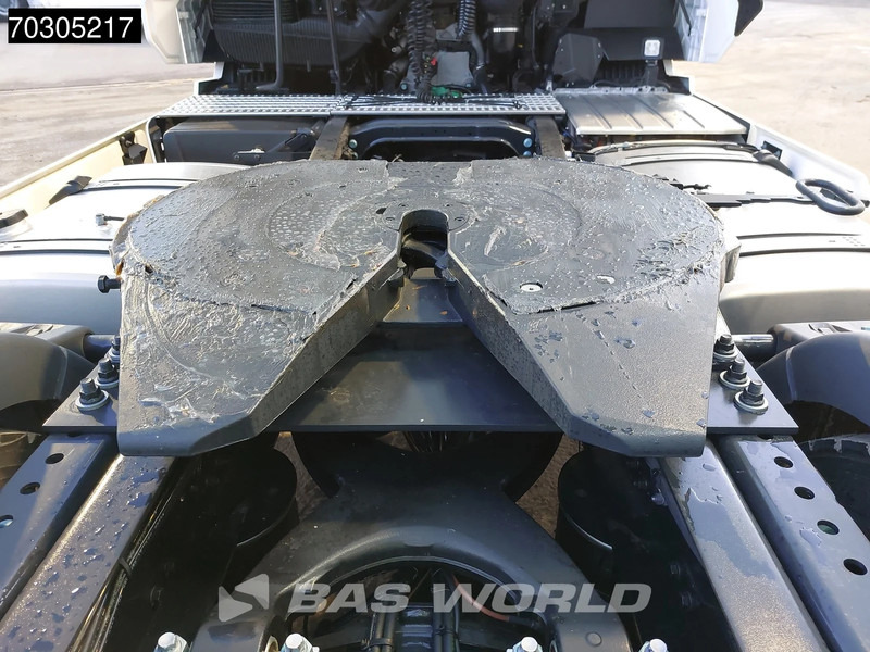 Tracteur routier MAN TGX 18.520 4X2 NEW! GX Retarder 2x Tanks Alcoa Standklima MirrorCam Navi LED: photos 16 Tracteur routier MAN TGX 18.520 4X2 NEW! GX Retarder 2x Tanks Alcoa Standklima MirrorCam Navi LED: photos 16