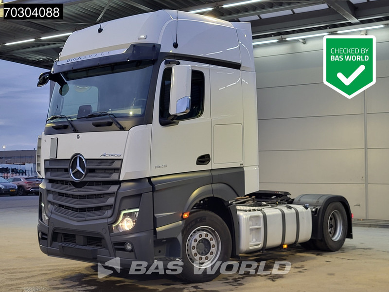Mercedes-Benz Actros 1845 4X2 GigaSpace Hydraulik - Tracteur routier: photos 1 Mercedes-Benz Actros 1845 4X2 GigaSpace Hydraulik - Tracteur routier: photos 1