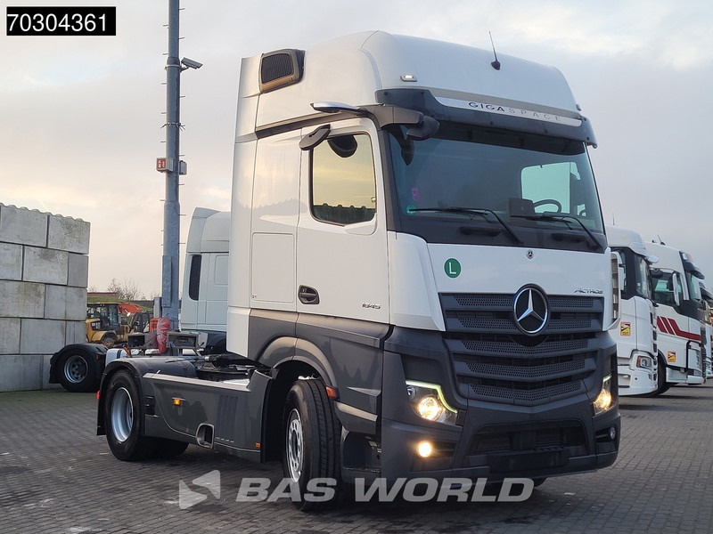Mercedes-Benz Actros 1845 4X2 GigaSpace Retarder MirrorCam Navi Euro 6 - Tracteur routier: photos 3 Mercedes-Benz Actros 1845 4X2 GigaSpace Retarder MirrorCam Navi Euro 6 - Tracteur routier: photos 3