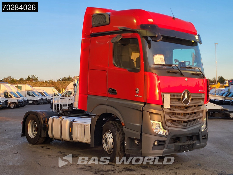 Mercedes-Benz Actros 1845 Actros 4X2 Smart tacho 2 - Tracteur routier: photos 3 Mercedes-Benz Actros 1845 Actros 4X2 Smart tacho 2 - Tracteur routier: photos 3