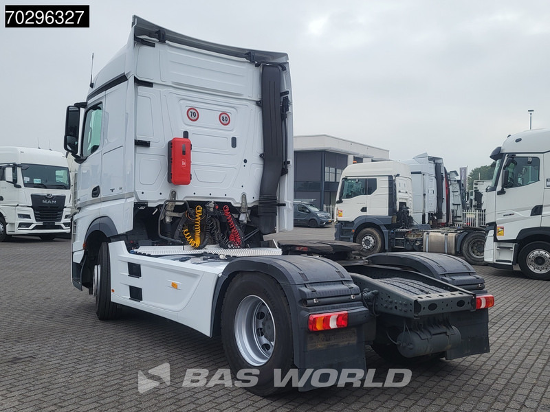 Mercedes-Benz Actros 1845 Actros 4X2 StreamSpace Retarder ADR 2xTanks Euro 6 - Tracteur routier: photos 2 Mercedes-Benz Actros 1845 Actros 4X2 StreamSpace Retarder ADR 2xTanks Euro 6 - Tracteur routier: photos 2