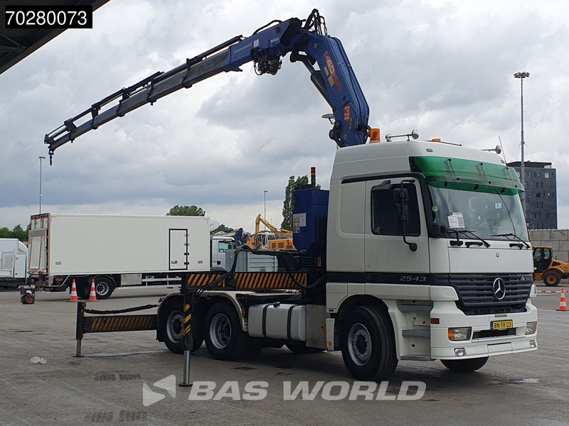 Mercedes-Benz Actros 2543 Actros 6X2 NL-Truck Liftachse 3-Pedals Kran PM 40 SP 2010 Euro 3 - Tracteur routier: photos 3 Mercedes-Benz Actros 2543 Actros 6X2 NL-Truck Liftachse 3-Pedals Kran PM 40 SP 2010 Euro 3 - Tracteur routier: photos 3