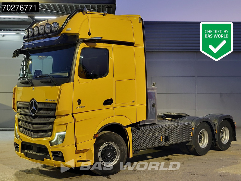 Mercedes-Benz Actros 3353 Actros 6X4 Big-Axle Mirror cam 2X Tanks Navi Xenon - Tracteur routier: photos 1 Mercedes-Benz Actros 3353 Actros 6X4 Big-Axle Mirror cam 2X Tanks Navi Xenon - Tracteur routier: photos 1