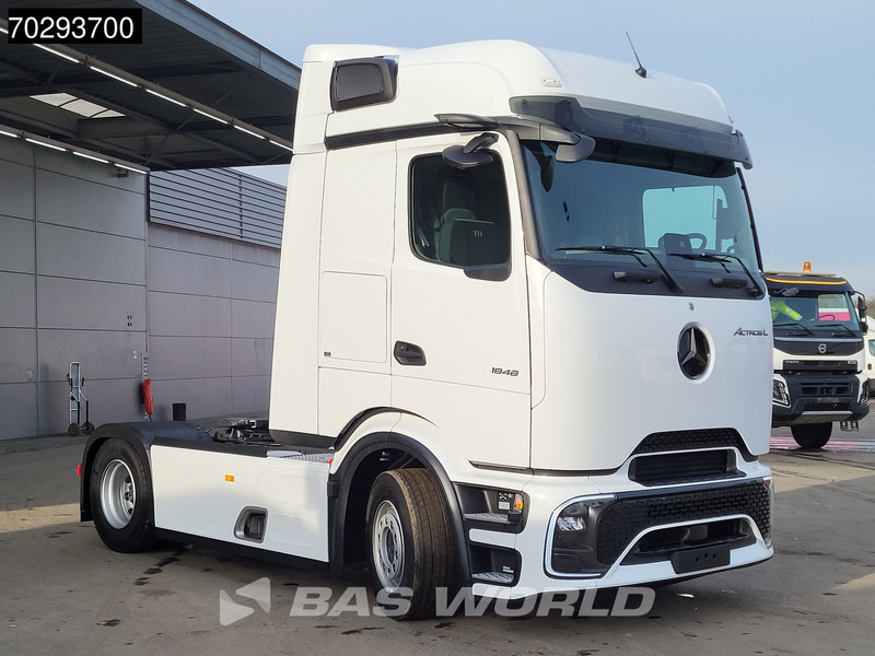 Mercedes-Benz Actros L 1848 4X2 NEW! ProCabin-Big 2x tanks Retarder Standclima Navi ACC - Tracteur routier: photos 3 Mercedes-Benz Actros L 1848 4X2 NEW! ProCabin-Big 2x tanks Retarder Standclima Navi ACC - Tracteur routier: photos 3