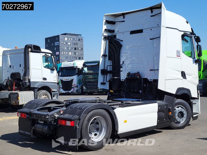 Renault T 520 4X2 NEW! HSC Retarder Optibrake+ 2x Tanks ACC LED - Tracteur routier: photos 5 Renault T 520 4X2 NEW! HSC Retarder Optibrake+ 2x Tanks ACC LED - Tracteur routier: photos 5