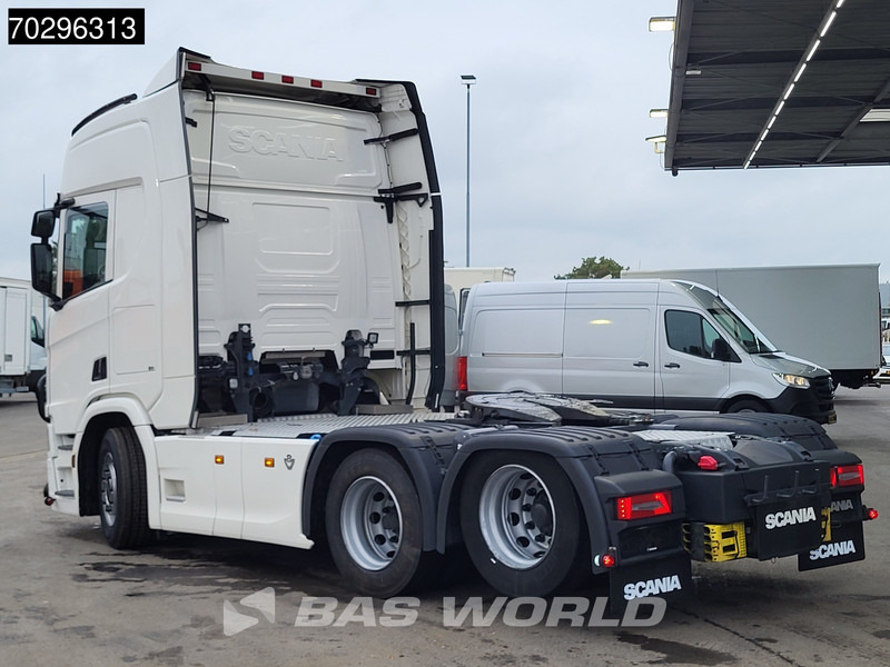 Scania R590 6X2 WB315! Retarder Full-Air 2xTanks Leather ACC Navi LED Euro 6 - Tracteur routier: photos 2 Scania R590 6X2 WB315! Retarder Full-Air 2xTanks Leather ACC Navi LED Euro 6 - Tracteur routier: photos 2