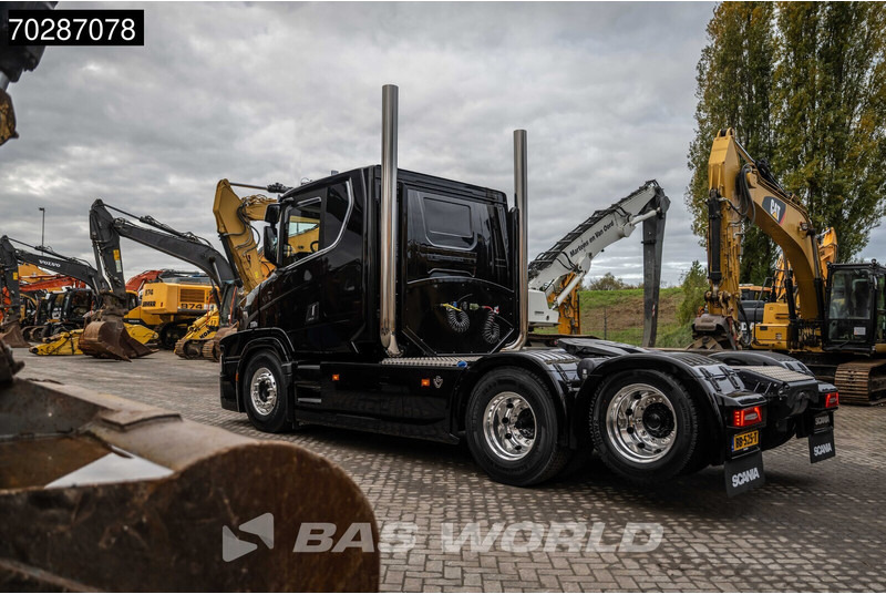 Scania R770T R 6X2 1 of 1! TUFT Torpedo Full-Air Retarder Liftachse Leder Alcoa's V8 Euro 6 - Tracteur routier: photos 5 Scania R770T R 6X2 1 of 1! TUFT Torpedo Full-Air Retarder Liftachse Leder Alcoa's V8 Euro 6 - Tracteur routier: photos 5