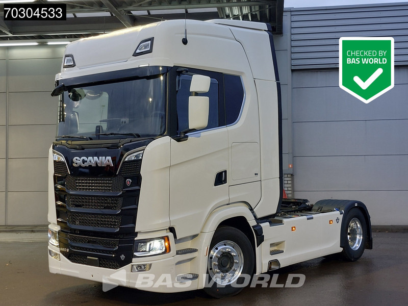 Scania S660 4X2 Retarder Full-Air 2x Tanks Standklima Leather Led ACC Alcoa Euro 6 - Tracteur routier: photos 1 Scania S660 4X2 Retarder Full-Air 2x Tanks Standklima Leather Led ACC Alcoa Euro 6 - Tracteur routier: photos 1