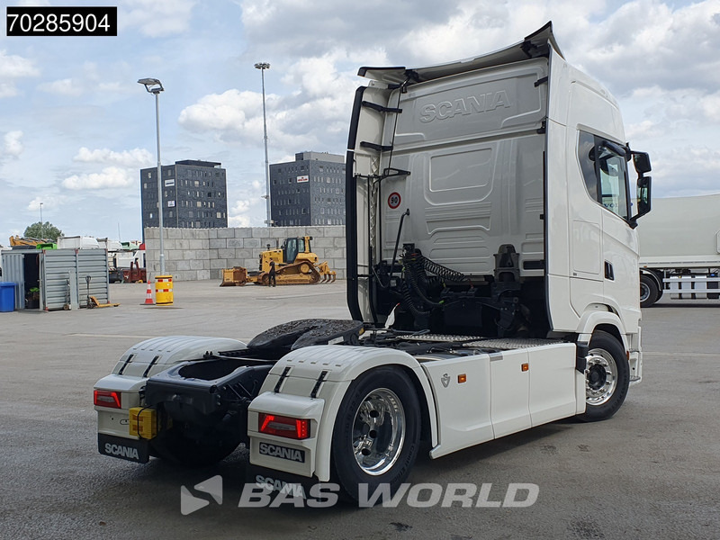 Scania S770 4X2 Full-Air Retarder 2x Tanks Standklima Alcoa's Leather - Tracteur routier: photos 5 Scania S770 4X2 Full-Air Retarder 2x Tanks Standklima Alcoa's Leather - Tracteur routier: photos 5