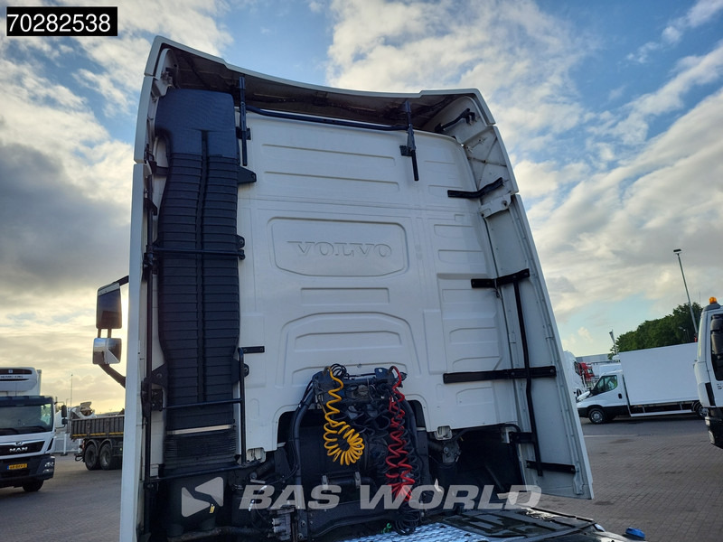 Volvo FH 460 4X2 VEB+ 2X Tanks ACC Euro 6 - Tracteur routier: photos 5 Volvo FH 460 4X2 VEB+ 2X Tanks ACC Euro 6 - Tracteur routier: photos 5