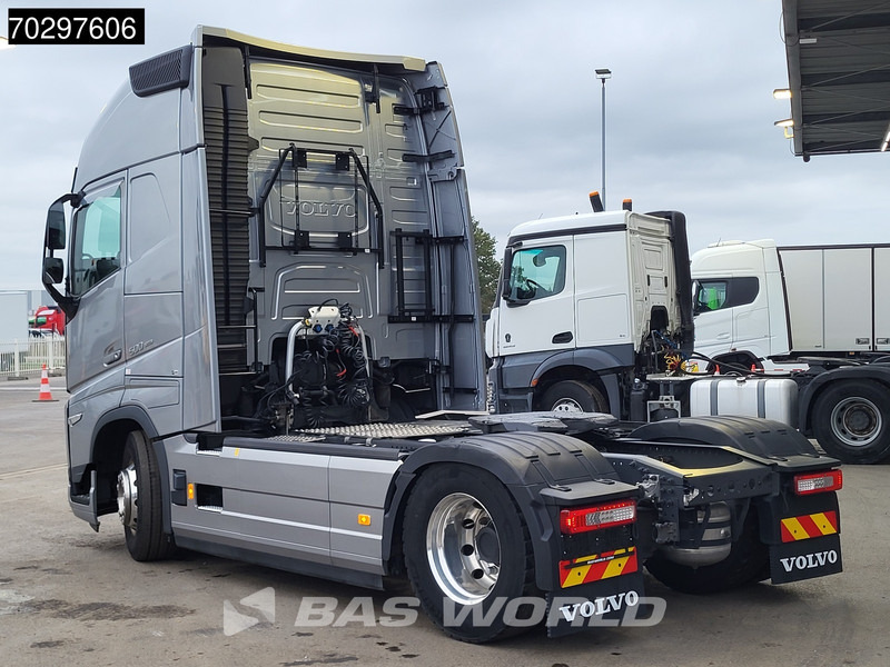 Volvo FH 500 4X2 New Injectors! XL Retarder I-ParkCool 2xTanks Navi ACC LED Euro 6 - Tracteur routier: photos 2 Volvo FH 500 4X2 New Injectors! XL Retarder I-ParkCool 2xTanks Navi ACC LED Euro 6 - Tracteur routier: photos 2