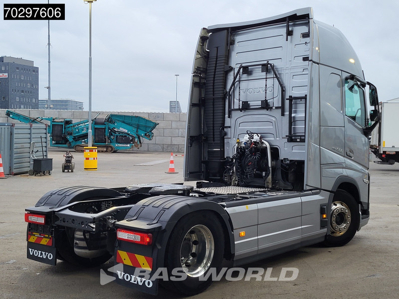 Volvo FH 500 4X2 New Injectors! XL Retarder I-ParkCool 2xTanks Navi ACC LED Euro 6 - Tracteur routier: photos 5 Volvo FH 500 4X2 New Injectors! XL Retarder I-ParkCool 2xTanks Navi ACC LED Euro 6 - Tracteur routier: photos 5