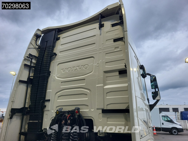 Volvo FH 500 4X2 New Injectors! XL Retarder I-ParkCool 2xTanks Navi LED Euro 6 - Tracteur routier: photos 5 Volvo FH 500 4X2 New Injectors! XL Retarder I-ParkCool 2xTanks Navi LED Euro 6 - Tracteur routier: photos 5