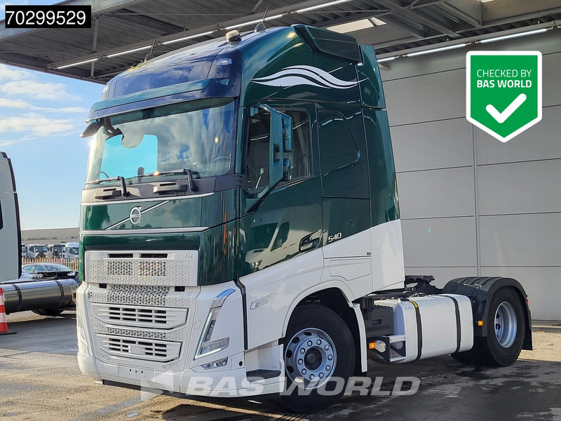 Volvo FH 500 4X2 XL VEB+ ADR TC I-ParkCool 2xTanks Navi LED ACC Euro 6 - Tracteur routier: photos 1 Volvo FH 500 4X2 XL VEB+ ADR TC I-ParkCool 2xTanks Navi LED ACC Euro 6 - Tracteur routier: photos 1
