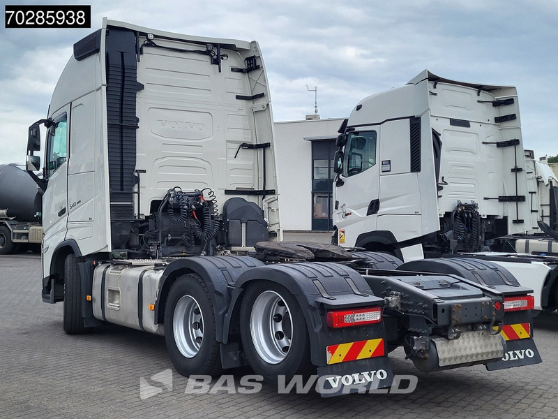 Volvo FH 540 FH 6X2 XL Retarder 2xTanks Liftachse Navi ACC LED Euro 6 - Tracteur routier: photos 2 Volvo FH 540 FH 6X2 XL Retarder 2xTanks Liftachse Navi ACC LED Euro 6 - Tracteur routier: photos 2