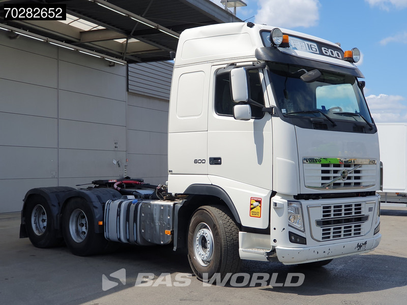 Volvo FH16 600 FH16 6X4 Retarder VEB+ 2x Tanks Hydraulik Euro 5 - Tracteur routier: photos 3 Volvo FH16 600 FH16 6X4 Retarder VEB+ 2x Tanks Hydraulik Euro 5 - Tracteur routier: photos 3