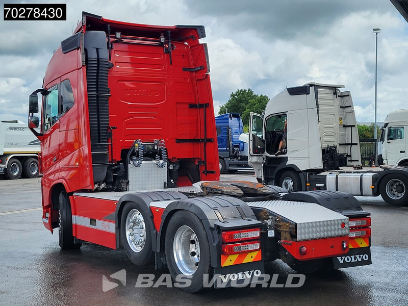 Volvo FH16 750 FH16 6X2 Special-Interior Full-Air Work-Remote Dynamic Steering Alcoa ACC Xenon - Tracteur routier: photos 2 Volvo FH16 750 FH16 6X2 Special-Interior Full-Air Work-Remote Dynamic Steering Alcoa ACC Xenon - Tracteur routier: photos 2